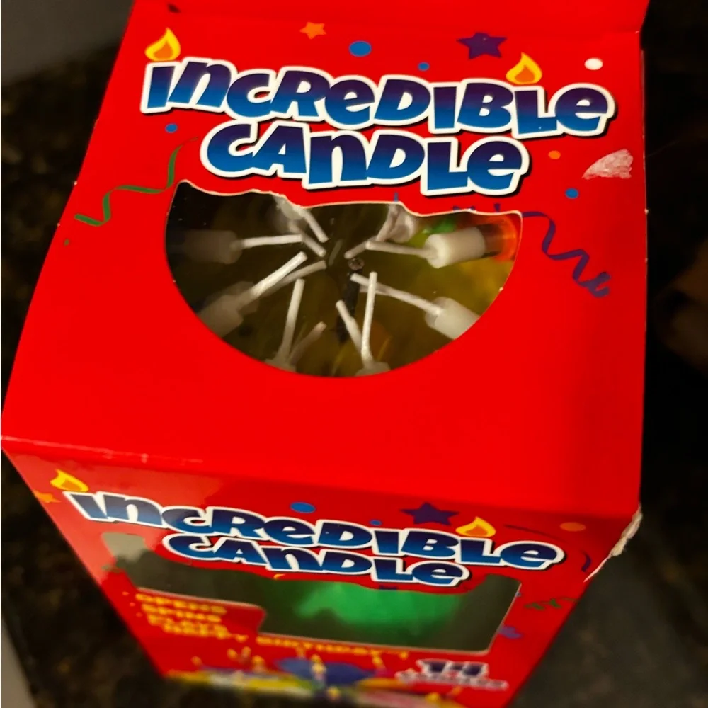 NWT/Sealed in box Vintage Candle holders Crayon Candles/Musical Spinning Candle.